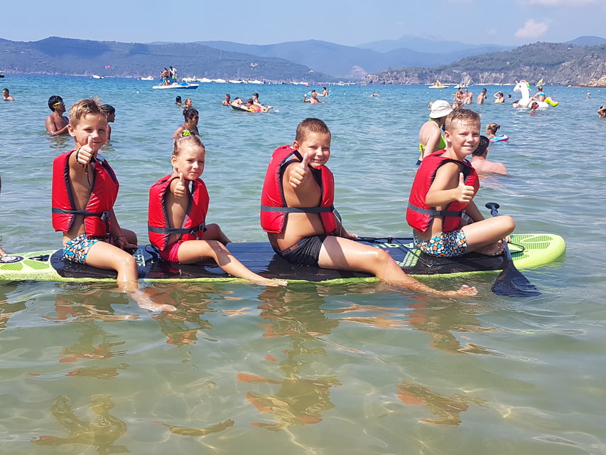 A pak že nám jeden paddleboard nestačí