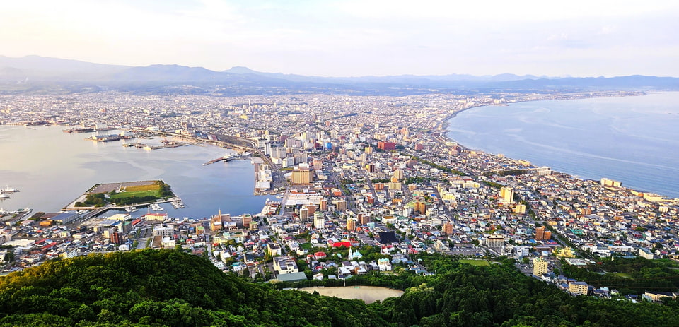 Výhled na město Hakodate z hory Hakodate