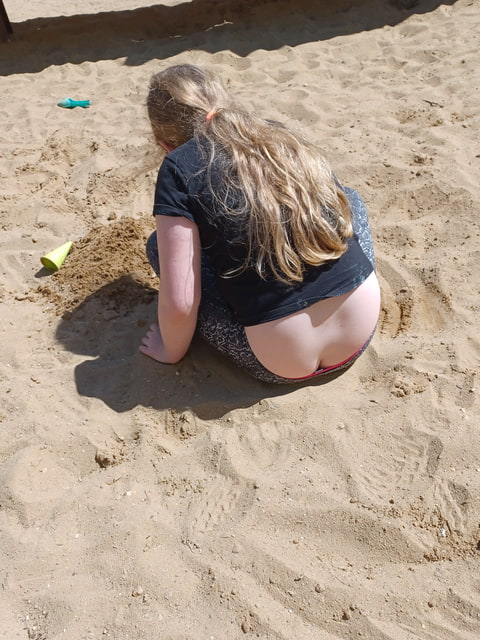 na písku